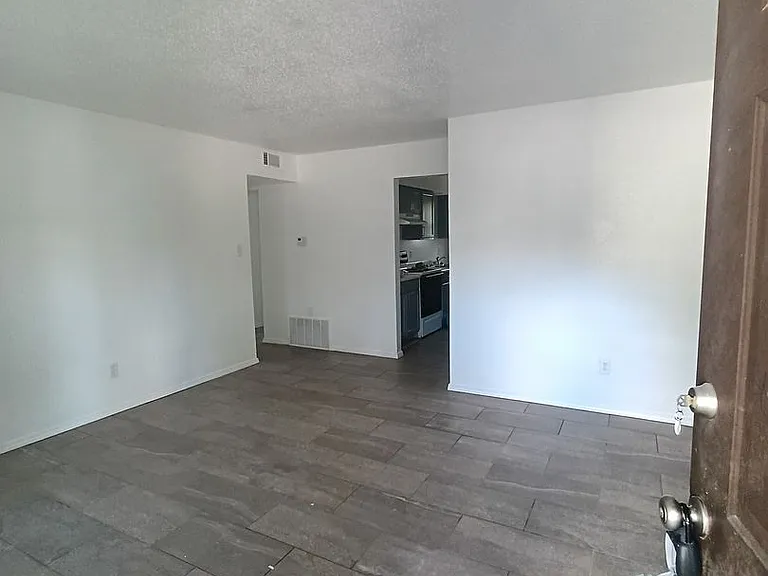 Winchester Estates Apartments - Where Comfort Meets Affordability — Photo 37