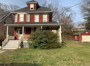 11 Halcyon Ter, New Rochelle, NY 10801