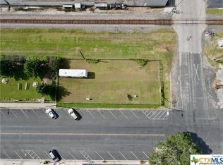 640 N Main St, Schulenburg, TX 78956