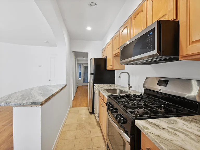 113 Sussex St #GRDN — Photo 9