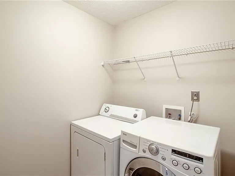 2230 Hawks Bluff Trl — Photo 22