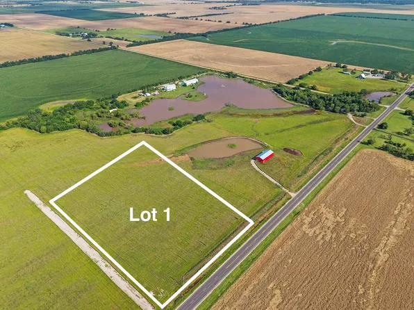 1 Thompson Lakes Ests, Viola, KS 67149