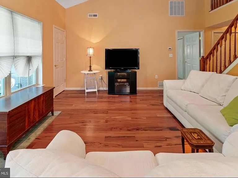 13675 Philmont Ave #40 — Photo 4