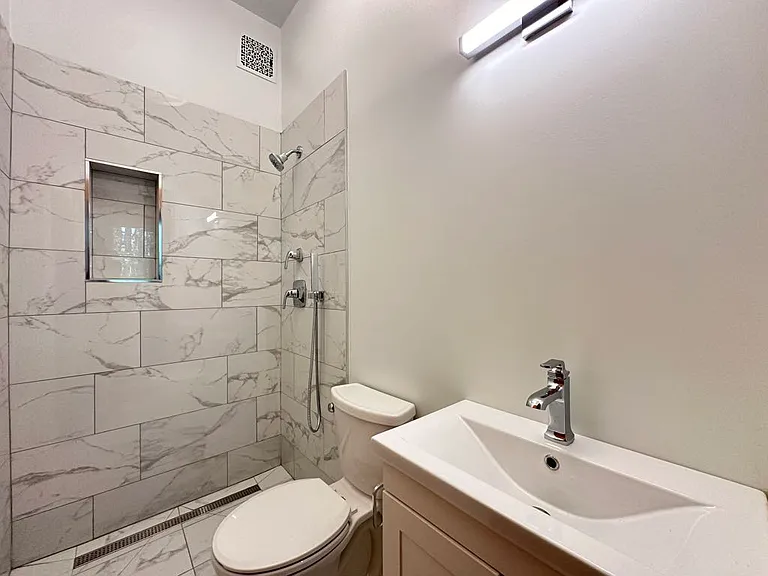 3559 N Ashland Ave #R2 — Photo 20