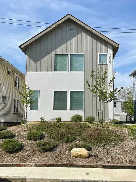 2 bed, 1200 sqft, $1,500 — Photo 2