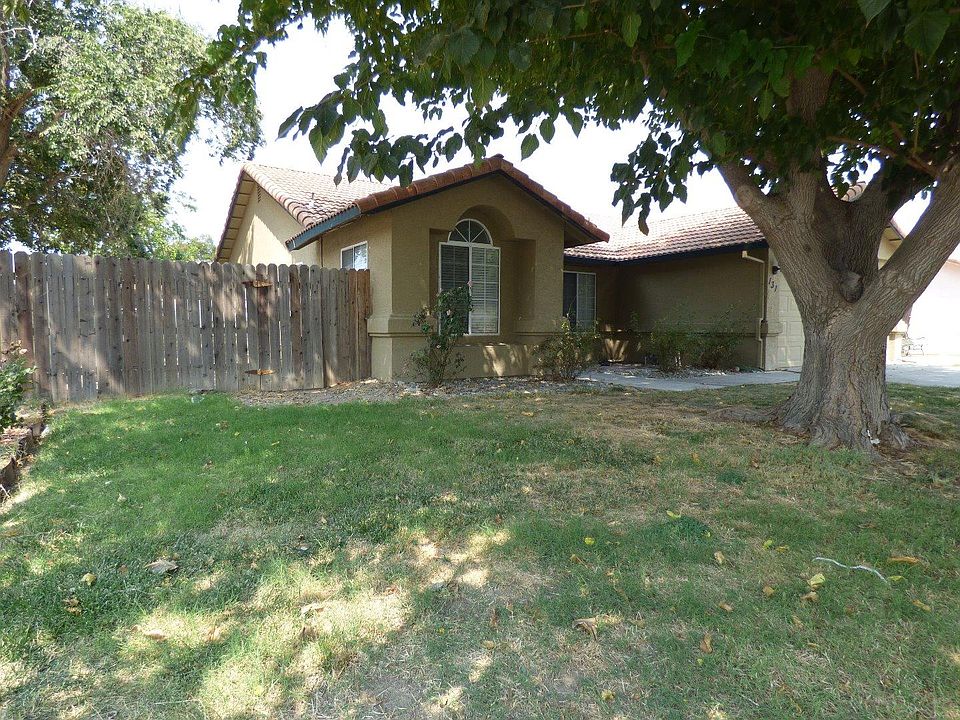 2nd image of 131 N Santa Clara Ct