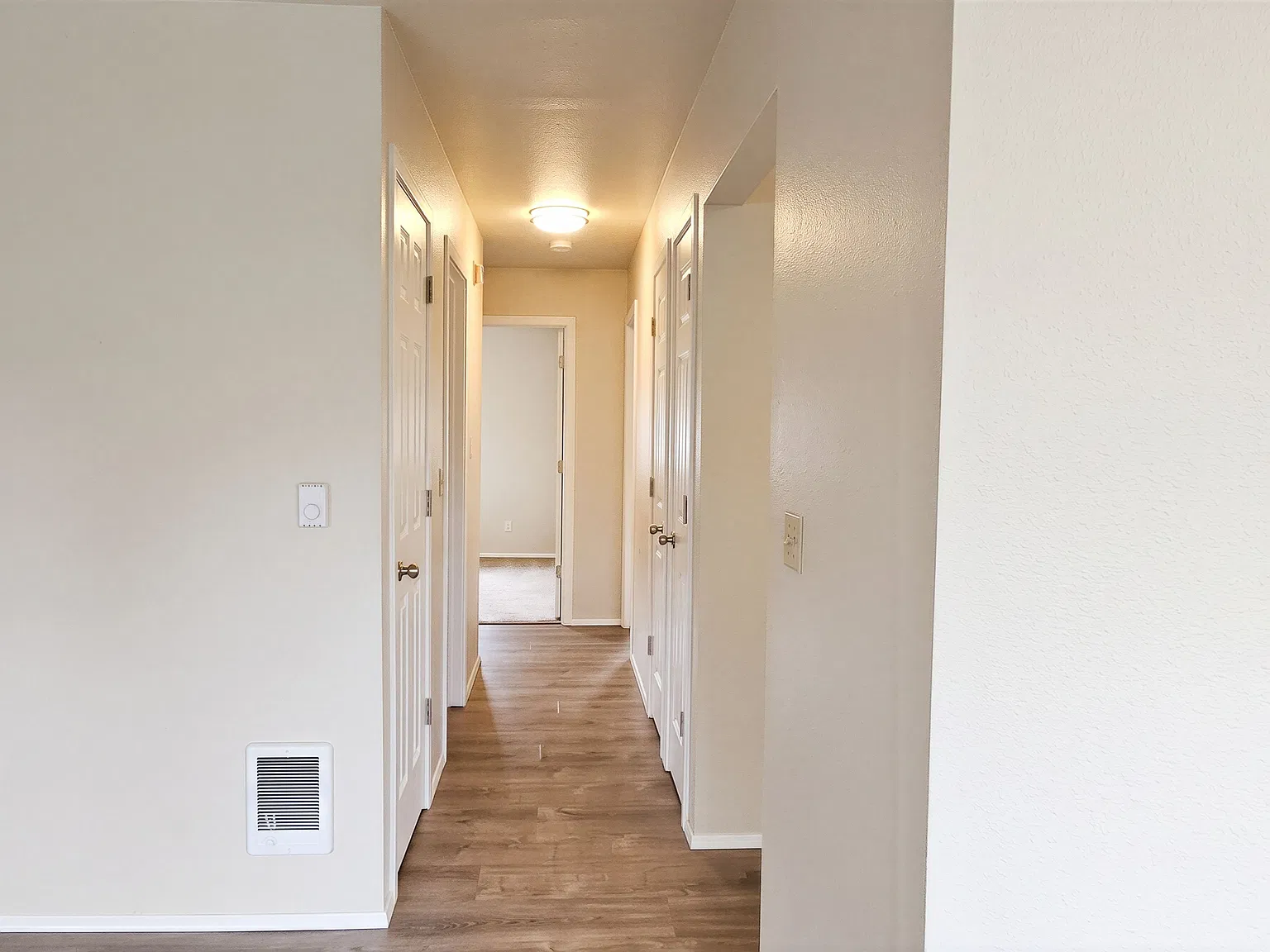 Borst Park Apartments — Photo 3