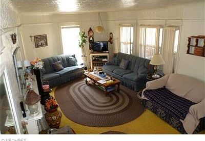 5th image of 3855 W 44th St
