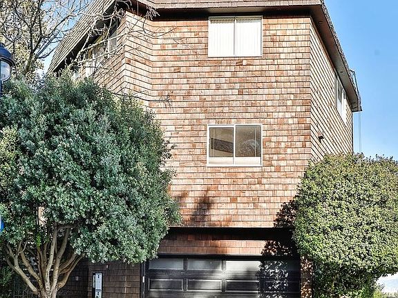 3rd image of 455 Upper Ter APT 3