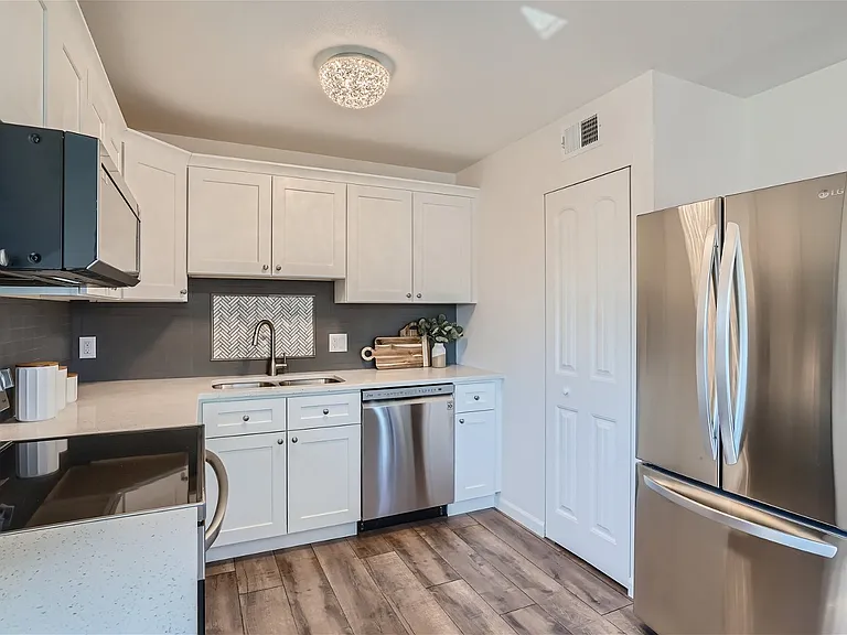 6800 E Tennessee Ave #613 — Photo 2