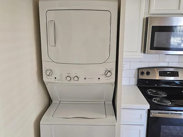 1330 E Highland Ave #2A — Photo 7