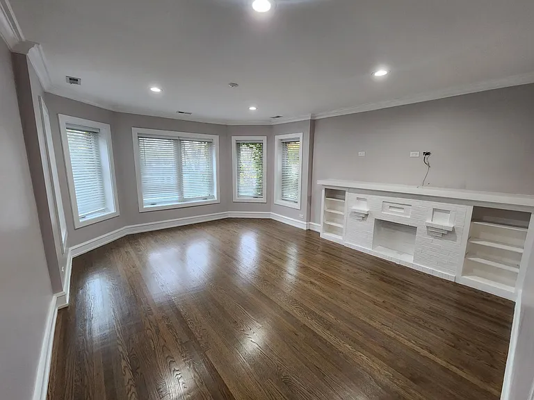 5537 N Spaulding Ave #2 — Photo 3