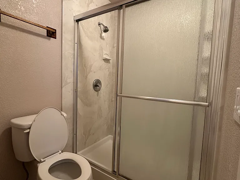 4802 Hinchman Way — Photo 4