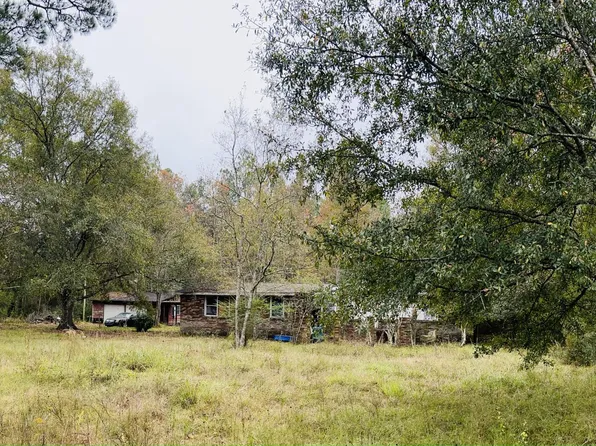 8800 Augusta Rd, Moss Point, MS 39562