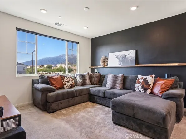 16620 Wyndham Ln Unit 9, Fontana, CA 92336