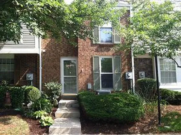 938 Woodlyn Dr N, Cincinnati, OH 45230