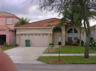 10846 Limeberry Dr, Hollywood, FL 33026