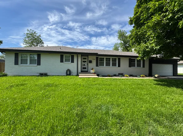 11020 W 51st Ter, Shawnee, KS 66203