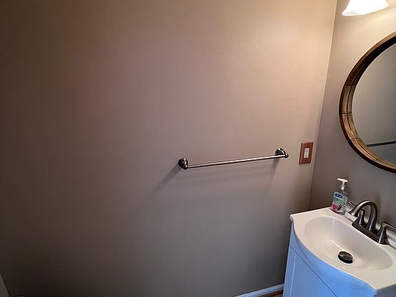 5th image of 1412 Nestlewood Ct
