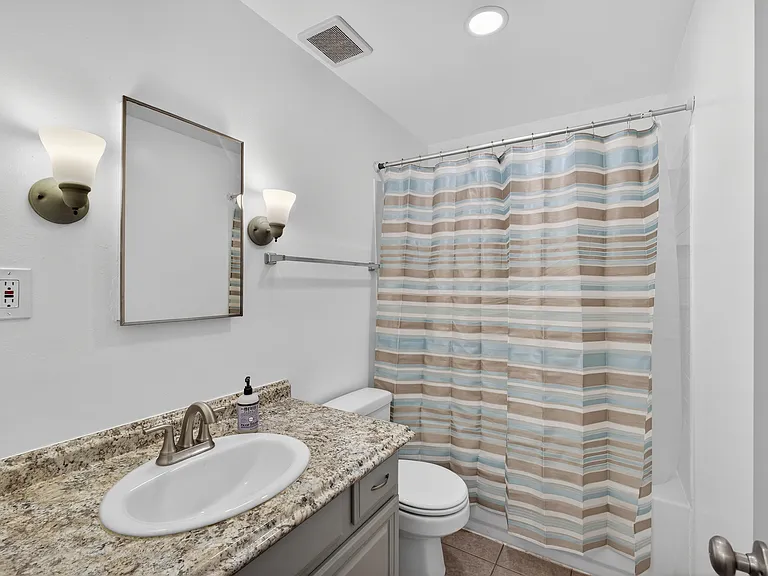 446 S Bellview — Photo 13