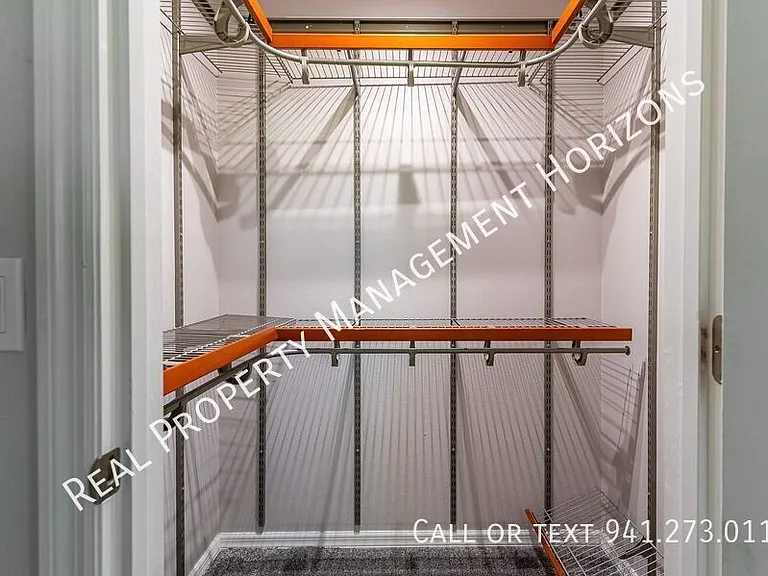 5217 Canterbury Dr — Photo 13