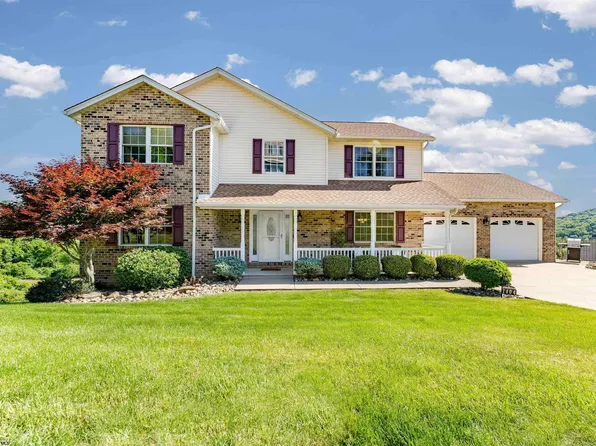 1404 Jamestowne Dr, Morgantown, WV 26508