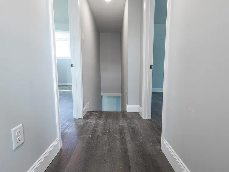 129 Jackson St — Photo 10