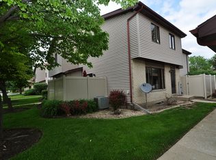 268 E Woodlawn Rd #0, New Lenox, IL 60451