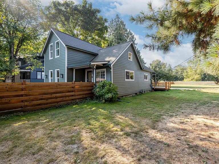 Side yard - majority of property is fully fenced.