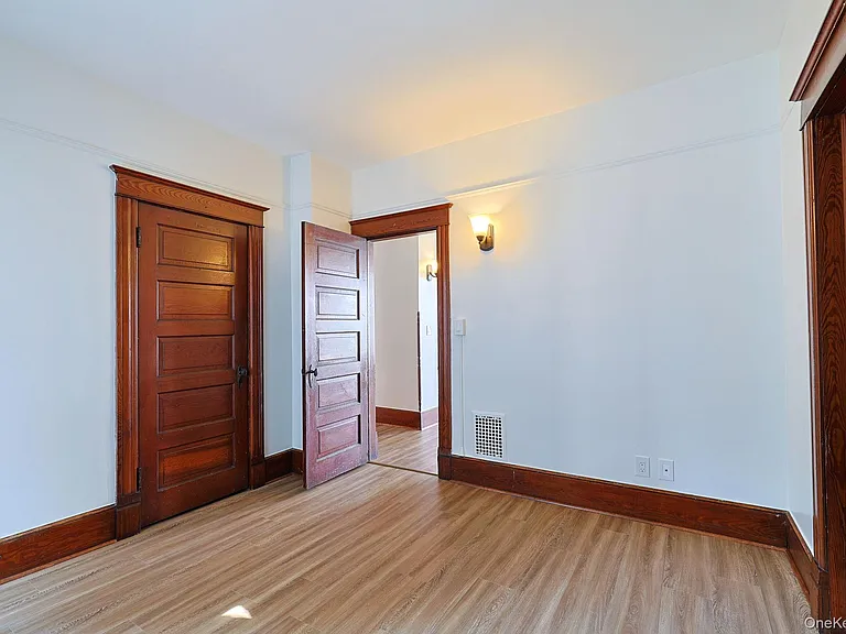 34 Lagrange Ave — Photo 15