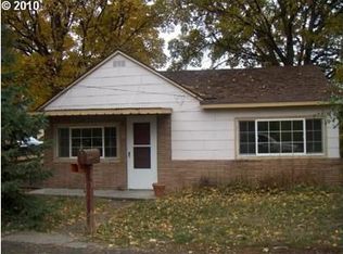 2806 N Fir St, La Grande, OR 97850