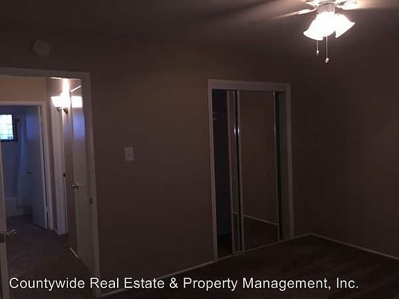 3rd image of 4327 Louisiana St