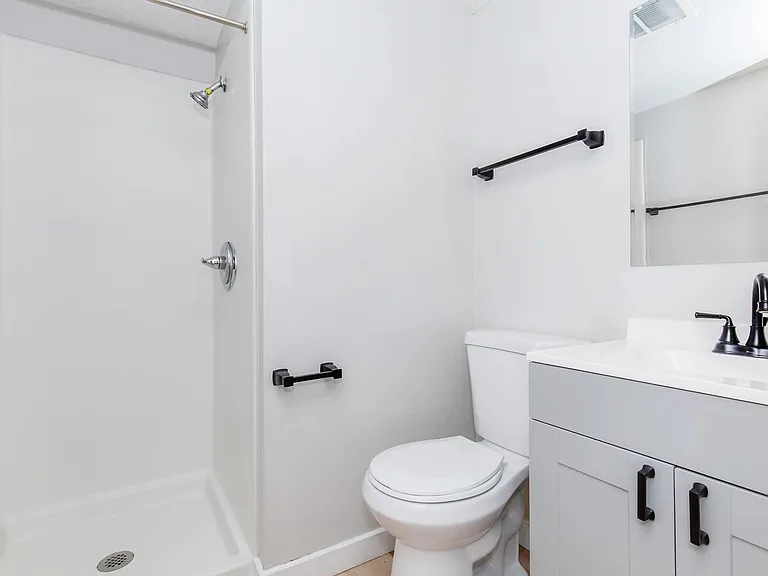 Finn Apartments — Photo 10
