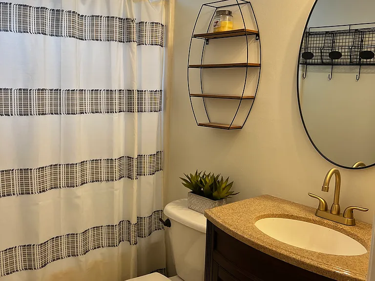 120 Oak Bluff Rd — Photo 5