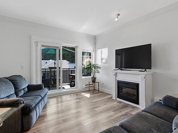 3rd image of 22150 Dewdney Trunk Rd #411
