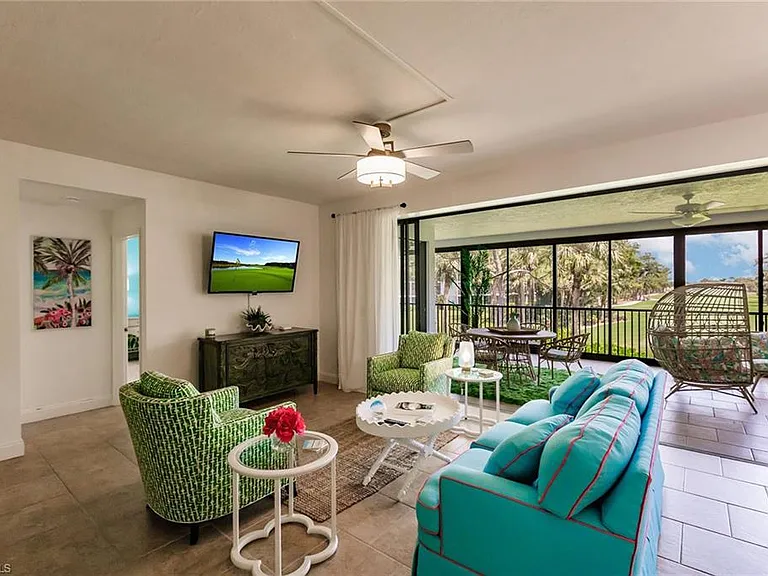 22 Cypress View Dr #B — Photo 6