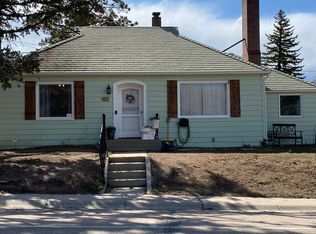 205 3rd St, Estes Park, CO 80517