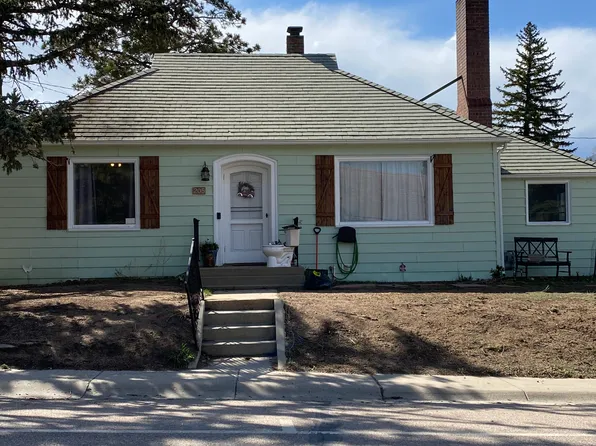 205 3rd St, Estes Park, CO 80517