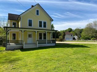 146 N Country Rd, Mount Sinai, NY 11766