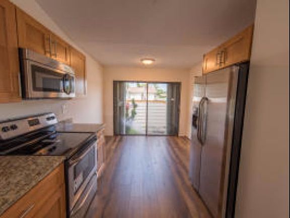 4th image of 21 Fawlkland Cir #21