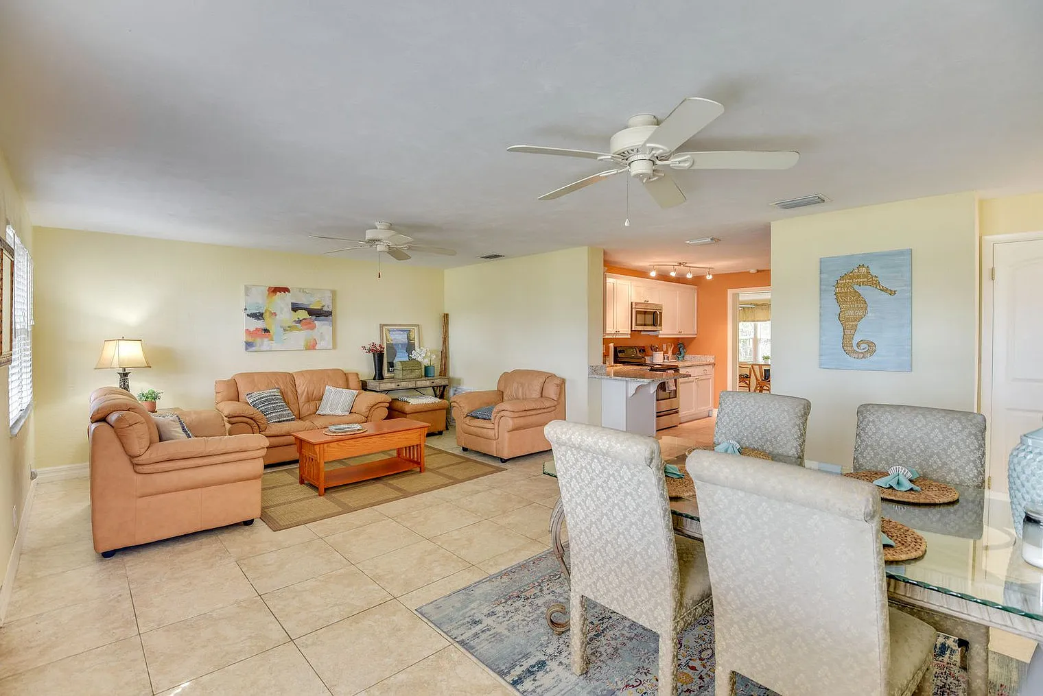 2 bed, 1.0 bath, 1248 sqft, $4,419 — Photo 2