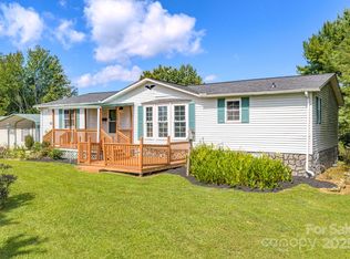 110 Haven Rd, East Flat Rock, NC 28726