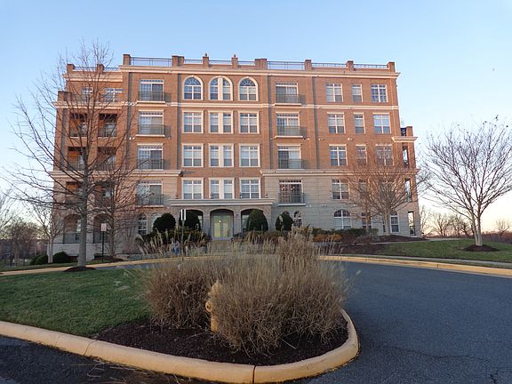 Front Building View-830 Belmont Bay Drive