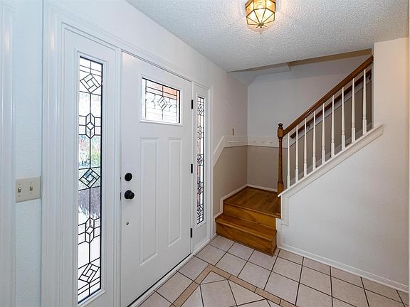 2nd image of 2020 Aberdeen Dr