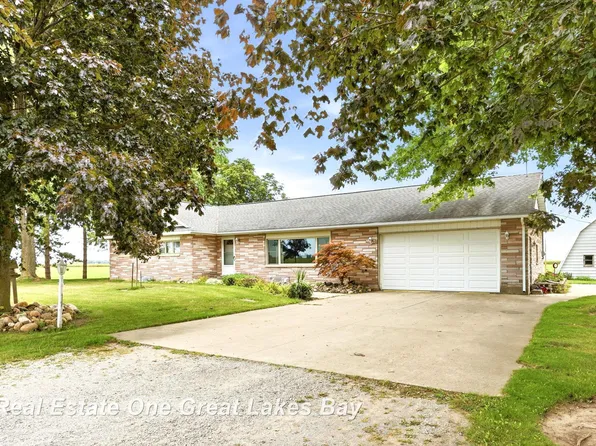 1449 S Farley Rd, Munger, MI 48747