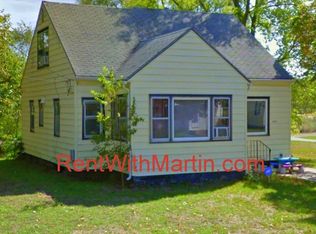 2626 E 4th St, Waterloo, IA 50703