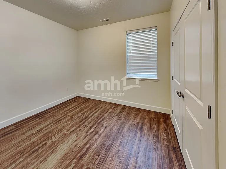 245 E Sicily Dr — Photo 15