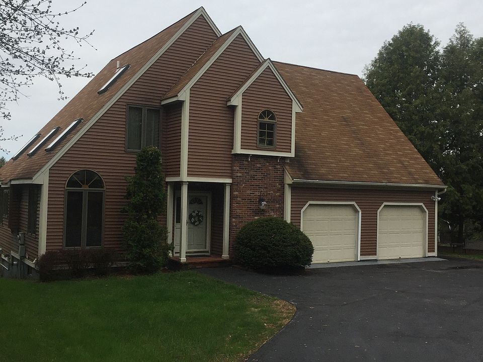 2nd image of 32 Mountain View Dr