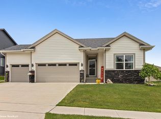 1728 S 11th St, Adel, IA 50003
