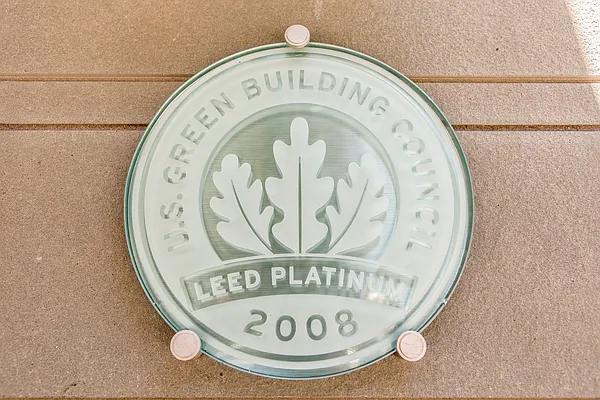 Rented by The Albanese Organization | media 6